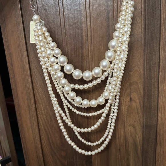 Macys Elegant Pearl Necklace - Picture 1 of 3
